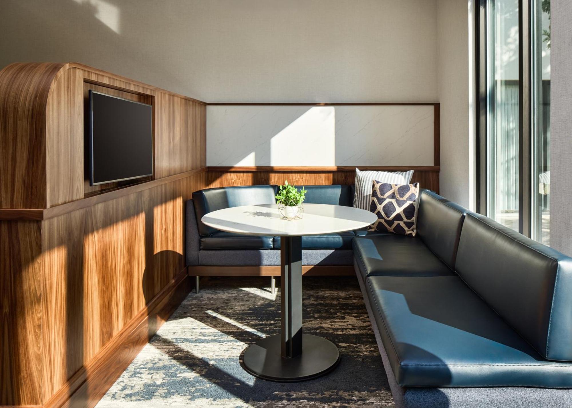 Courtyard By Marriott Collins Fort Collins