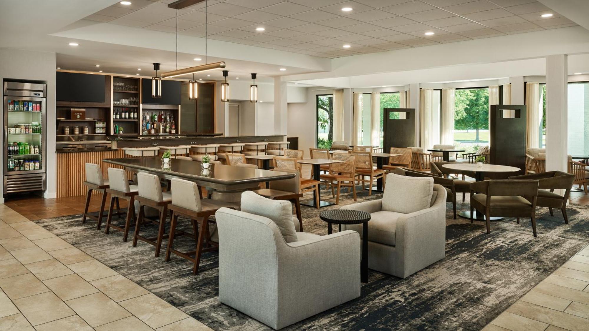 Courtyard By Marriott Collins Hotel