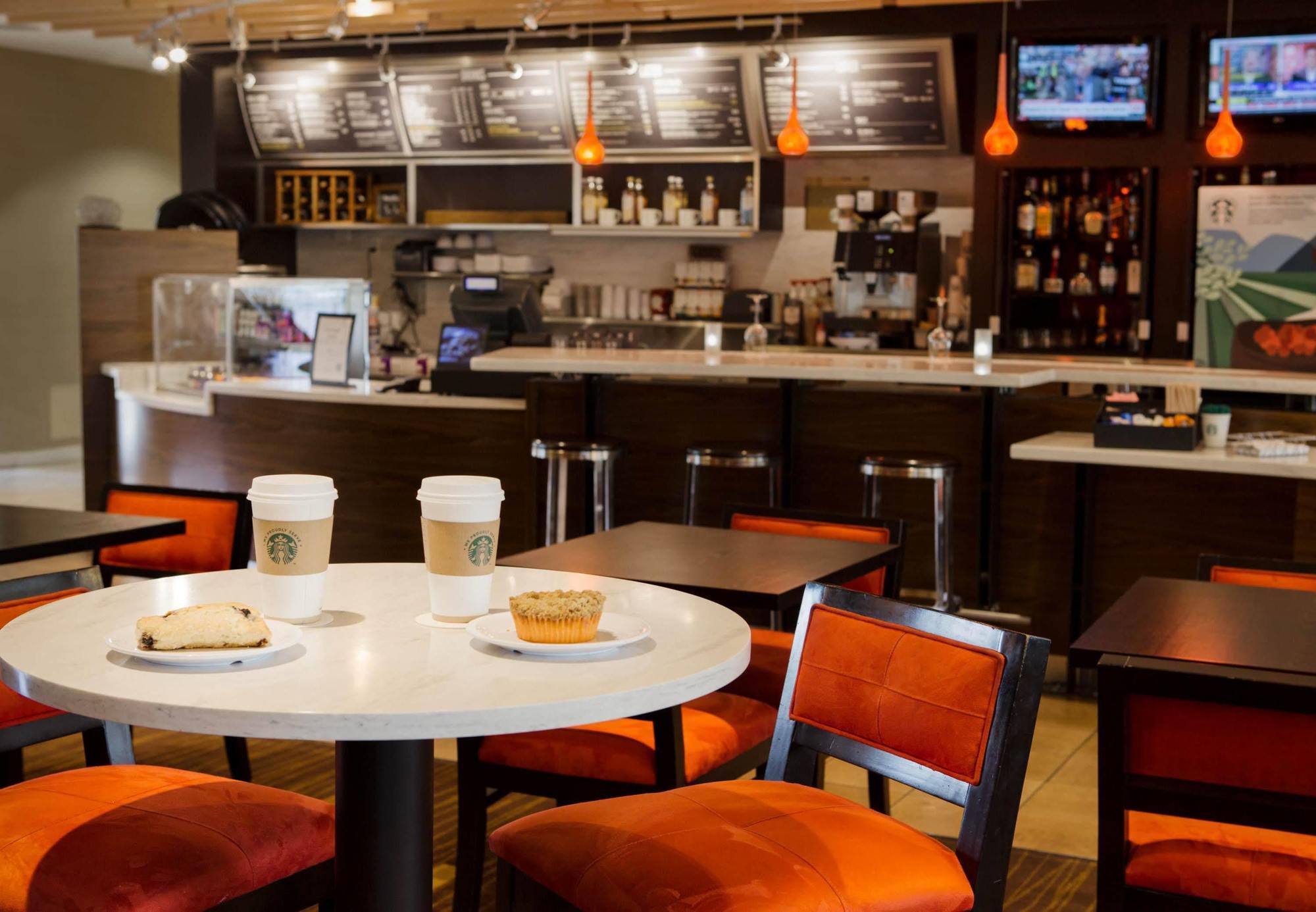 Courtyard By Marriott Collins 3*