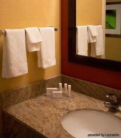Courtyard By Marriott Collins Hotel Fort Collins